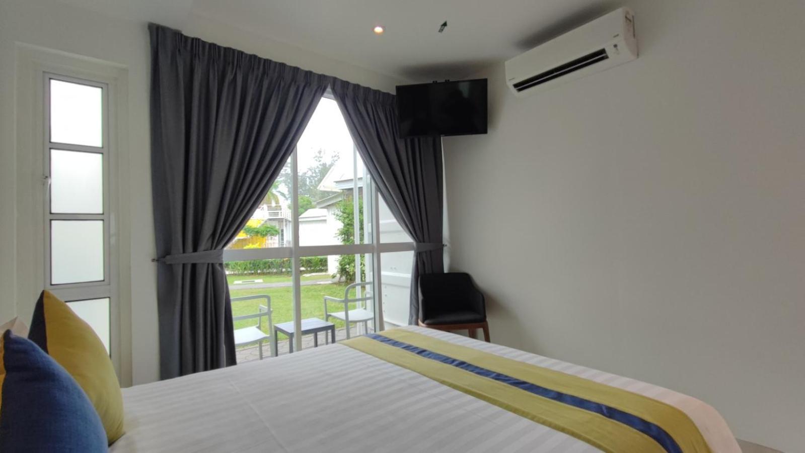 Solesor Kampong Beach Resort พอร์ตดิ๊กสัน ภายนอก รูปภาพ